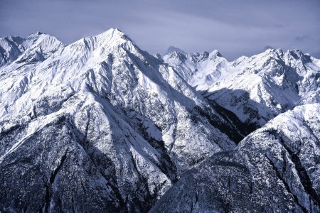 Гольцы горные вершины Альпы