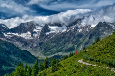 Альпийские горы в Швейцарии