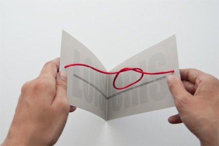 Открытка с ниткой внутри