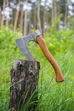 Необычные топоры