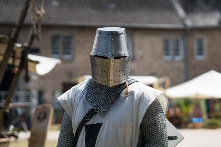 Шлем топхельм Тевтонского ордена