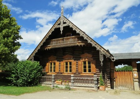 Деревенская изба