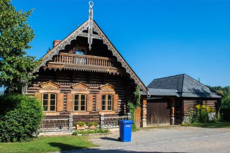 Александровка Потсдам избы