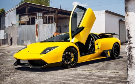 Lamborghini Murcielago Yellow