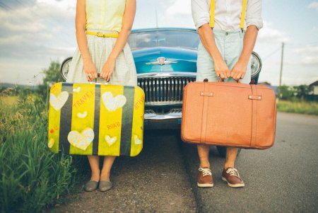 Турист с чемоданом