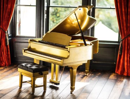 Рояль музыкальный инструмент