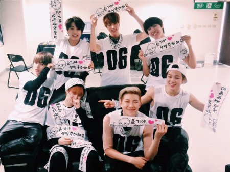 Поздравления от BTS