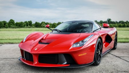 Феррари ЛАФЕРРАРИ красный