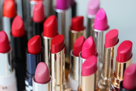 Косметика помада