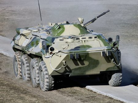 Танк БТР 80