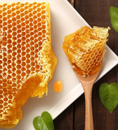 Мед с сотами