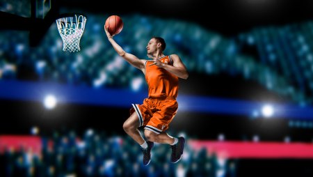 Баскетболист в прыжке