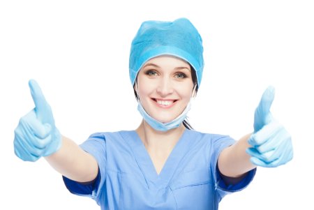 Медсестра улыбается