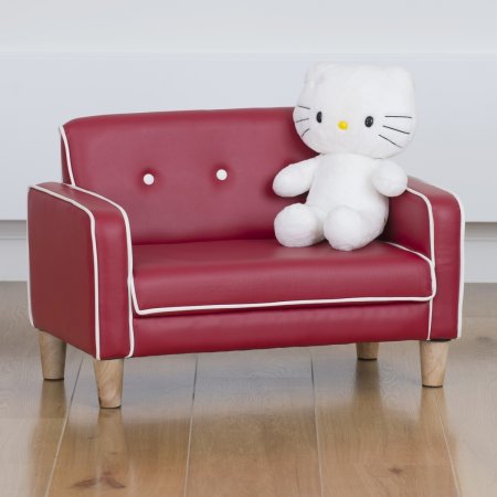 Маленький детский диванчик