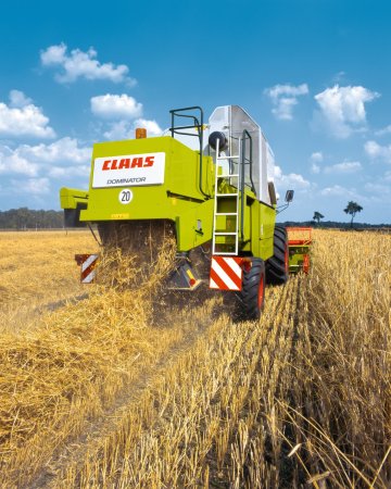 Зерноуборочный комбайн CLAAS