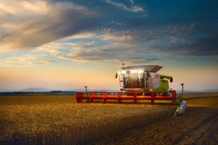 Комбайн Lexion 650