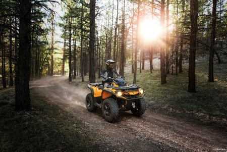 Квадроцикл BRP can-am