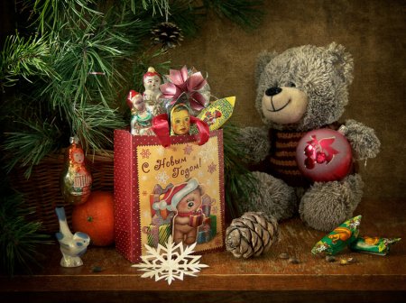 Новогодний натюрморт с подарками