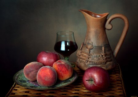 Натюрморт «персики и стеклянный кувшин". Геркуланум.