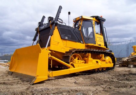 Трактор ЧТЗ б10м