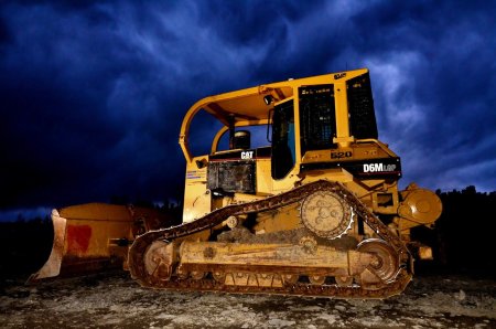 Трактор Caterpillar d6