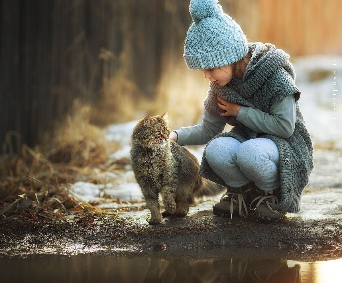 Картинки добрих. О доброте. Дети и животные доброта. Девочка с котом. Доброта картинки.
