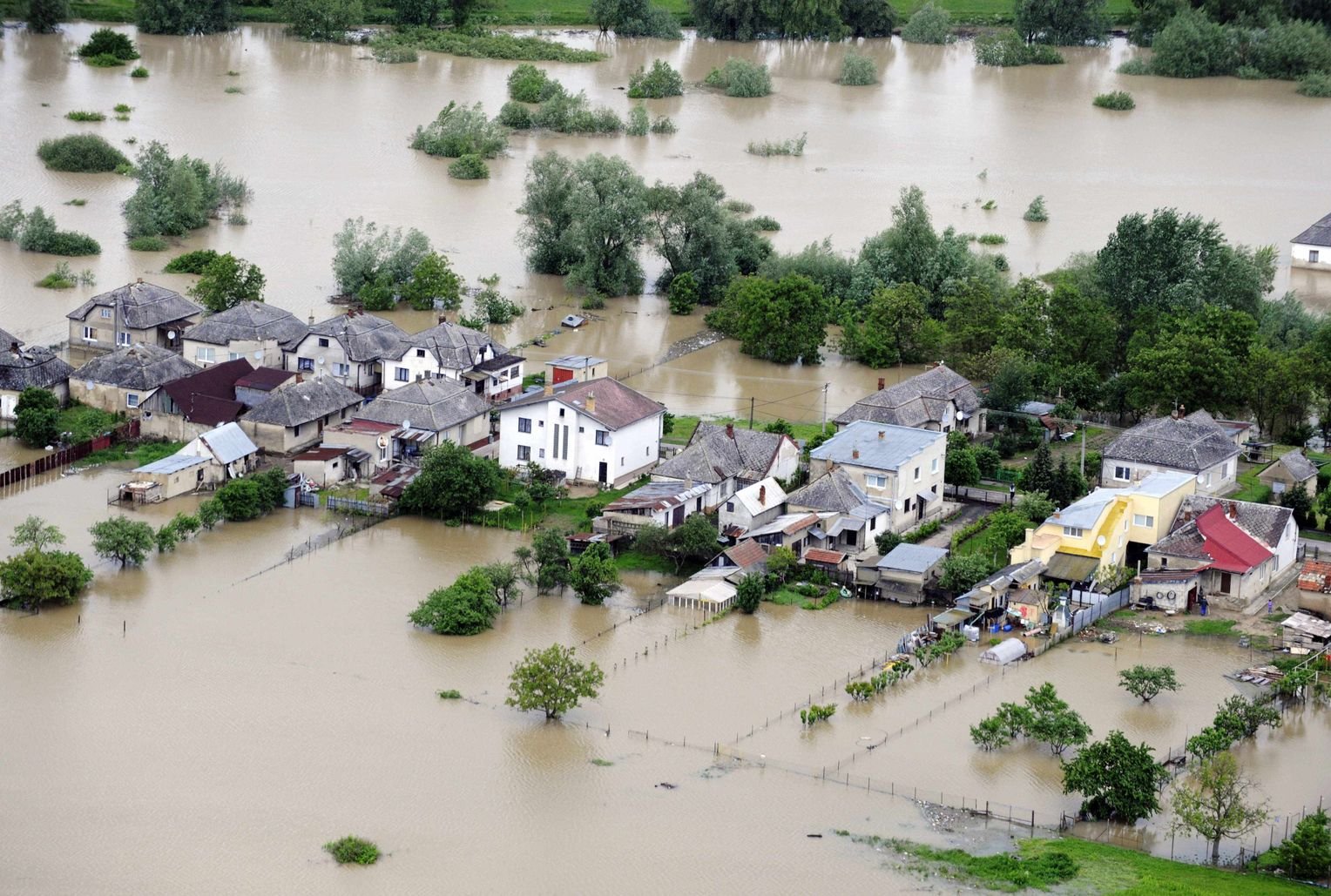 Наводнение. Фотографии наводнения. Затопление местности. Выдающиеся наводнения. Природные чс наводнения