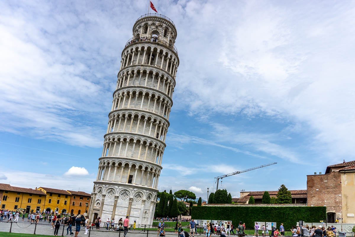 Пизанская башня Италия. Пизанская (Падающая) башня (Пиза, Италия). Пизанская башня башня в Пизе. Пизанская башня 2022.