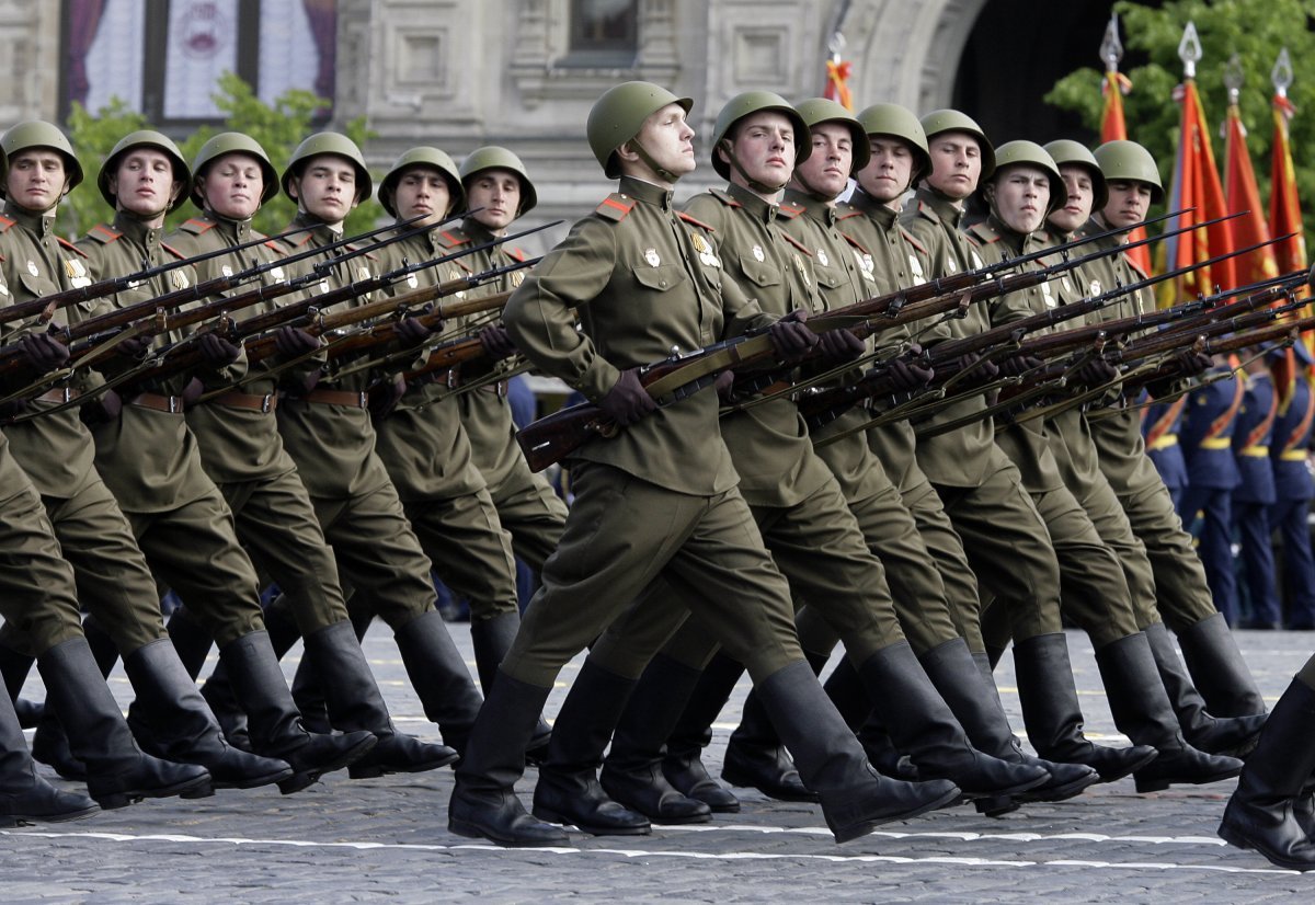 Солдаты на параде