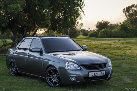 Лада Приора седан