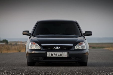 Приора седан спереди