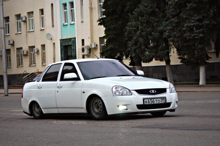 Приора 2 хэтчбек белая