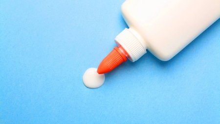 Выдавленный клей