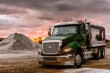 Грузовики Caterpillar CT 630