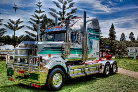 Американский грузовик Скания