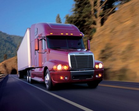 Грузовик трак Фредлайнер