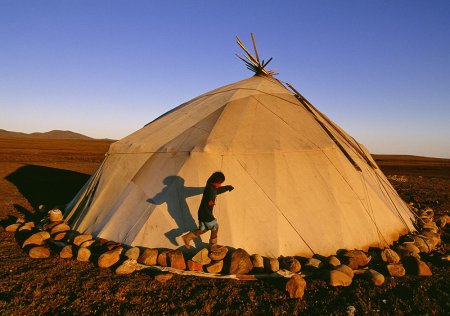 Жилище народов Чукотки яранга