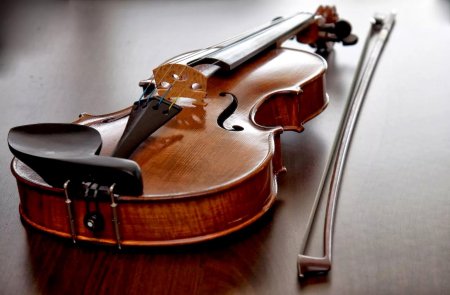 Скрипка музыкальный инструмент
