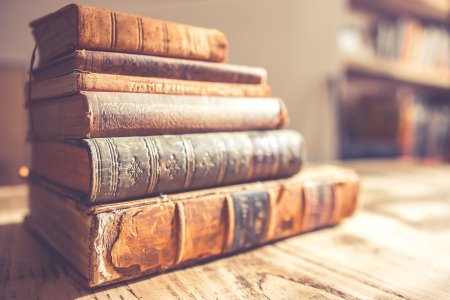 Стопка книг