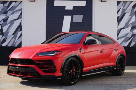 Lamborghini Urus 2020 красный