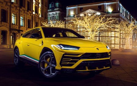 Lamborghini Urus 2020 желтый