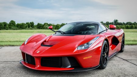 Феррари ЛАФЕРРАРИ красный