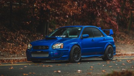 Subaru Impreza WRX STI зеленая