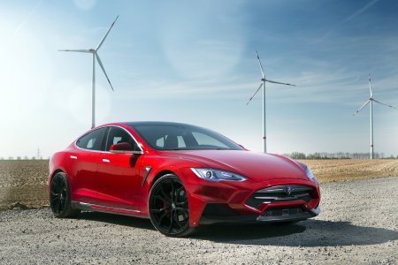 Машина Tesla model s