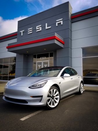 Электрокары Тесла