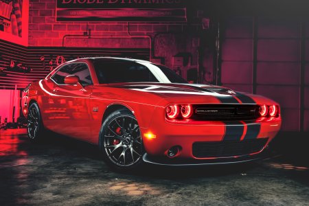 Dodge Challenger srt8 Red