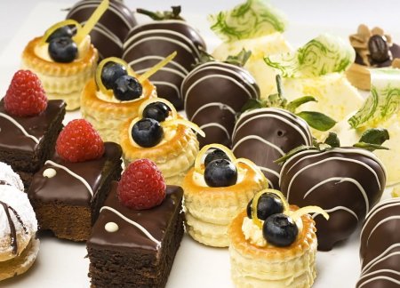 Французские пирожные Птифуры