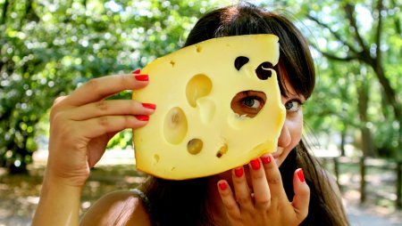 Дырявый сыр