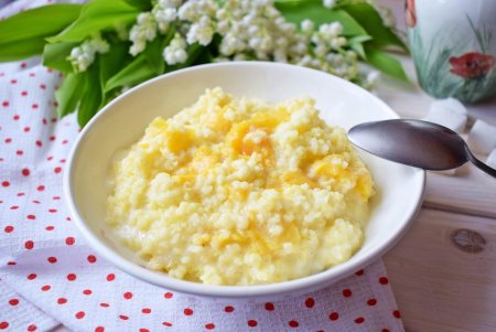 Каша пшенная молочная
