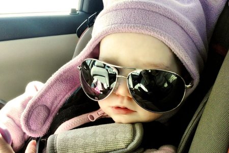 Малыш в очках